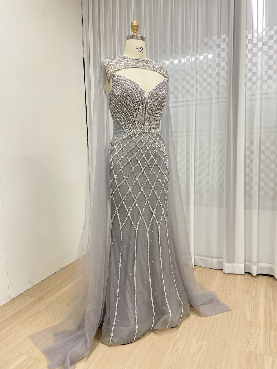 Luxury Mermaid Prom Evening Gown With Elegant Detachable Cap Sleeve MB40376