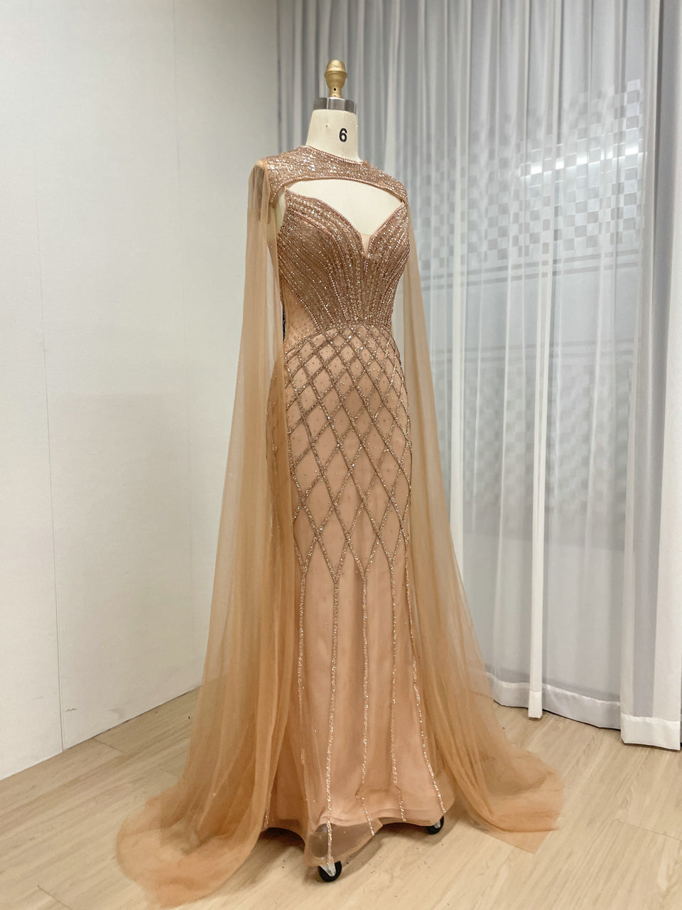 Luxury Mermaid Prom Evening Gown With Elegant Detachable Cap Sleeve MB40376