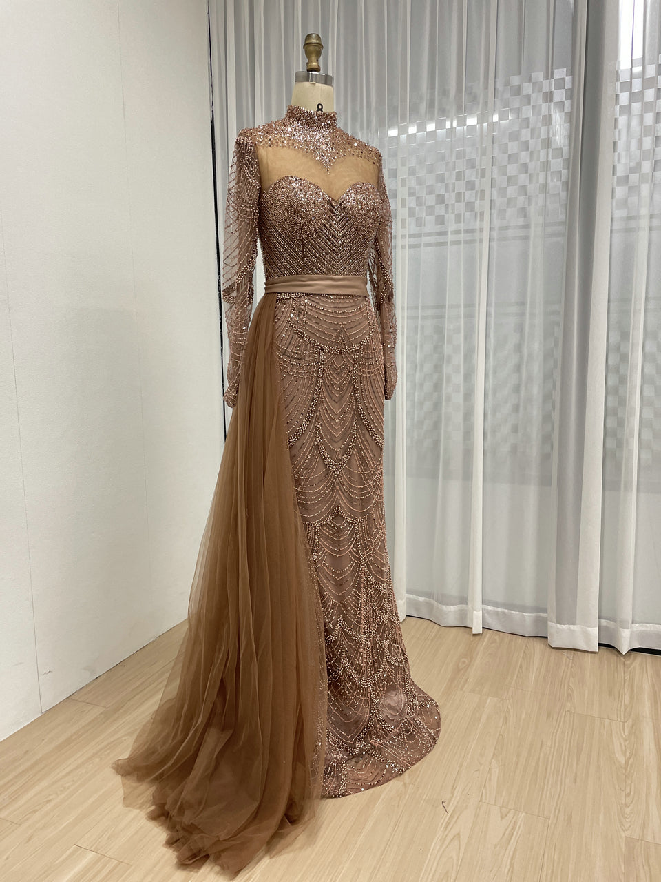 Gorgeous Long sleeves Crystal Beading Of The Bride Evening Gown With Elegant Side Skirt MB40378