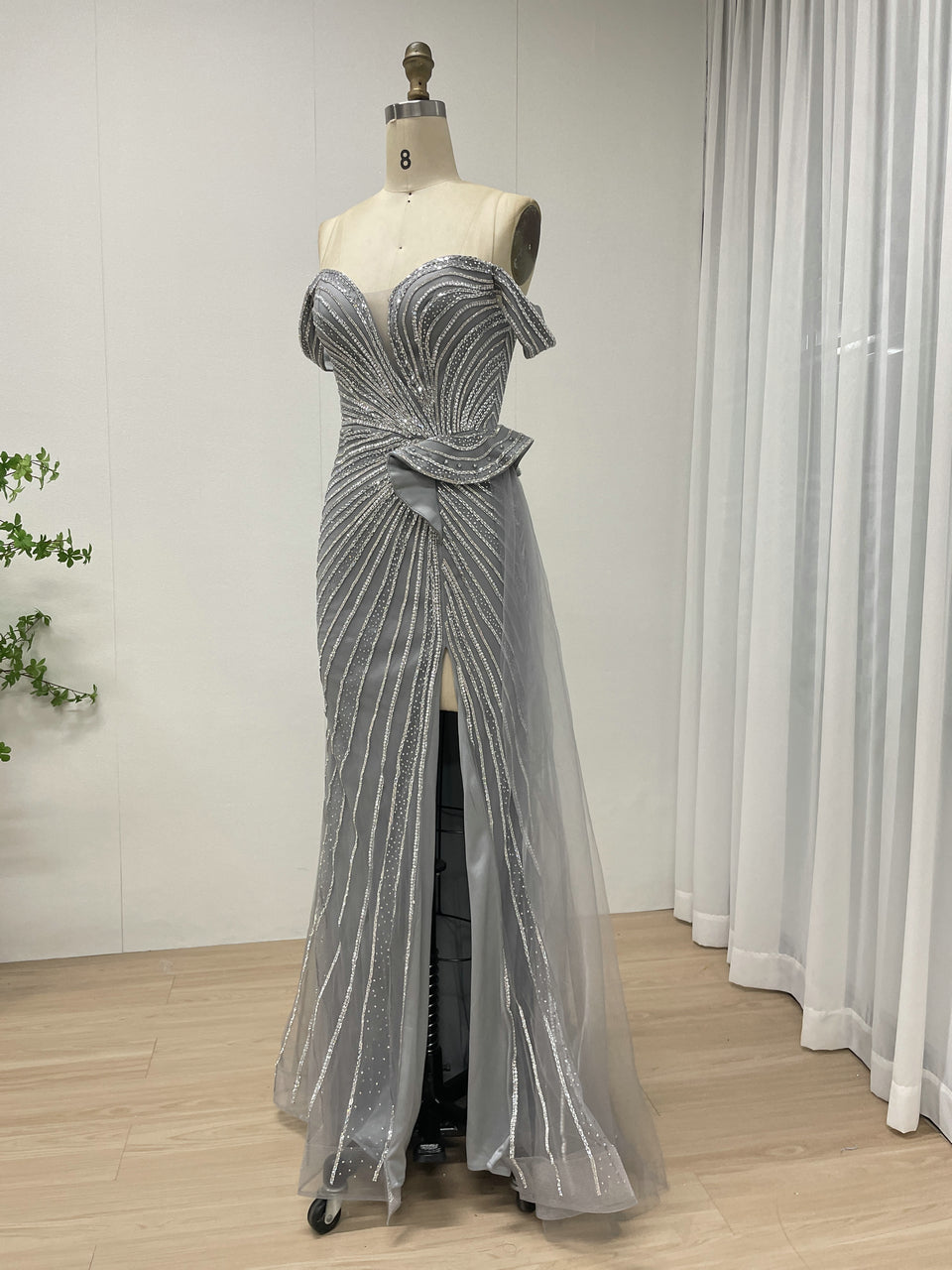 Luxury High Slit Embellished With Sparkly Beaded Evening Party Dresses MB40379