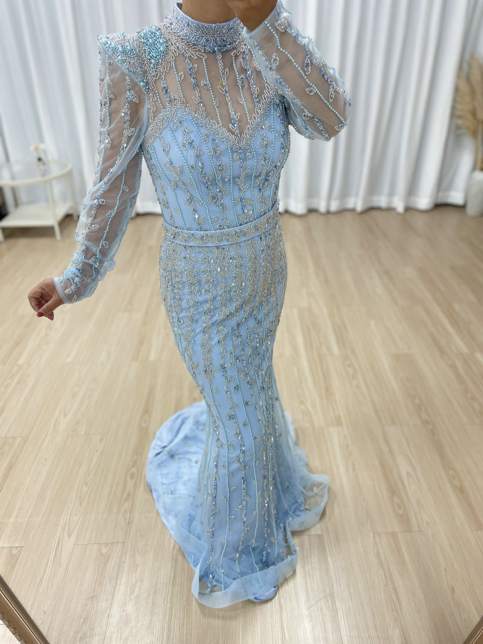 Elegant Handmade Beading Halter Neck 2025 Long Sleeve Wedding Party Mother Dress MB40388