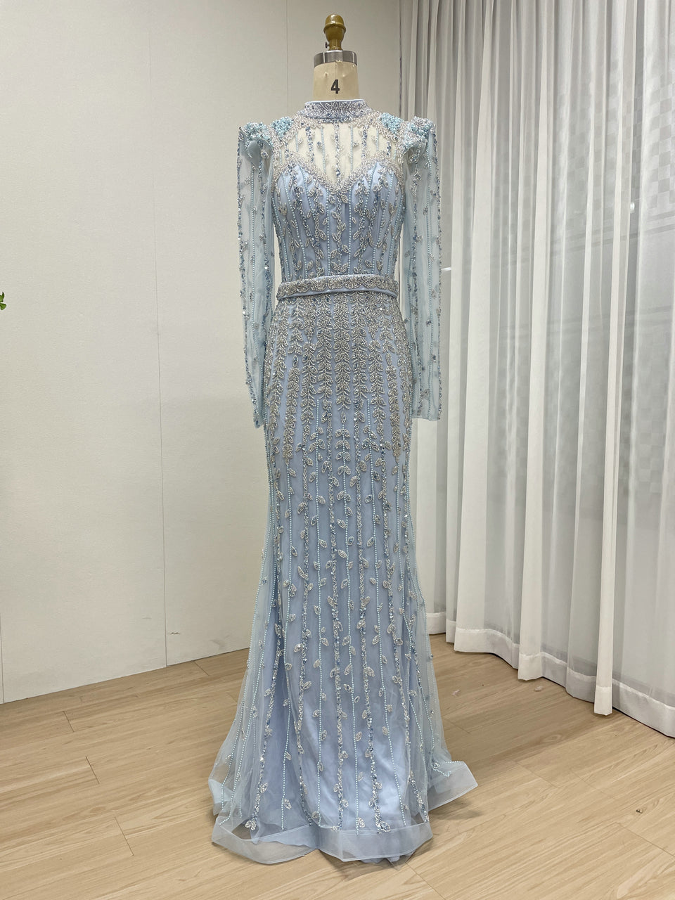 Elegant Handmade Beading Halter Neck 2025 Long Sleeve Wedding Party Mother Dress MB40388