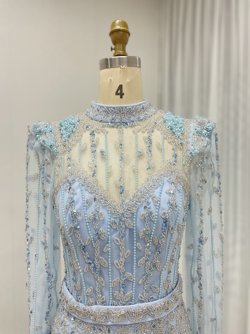 Elegant Handmade Beading Halter Neck 2025 Long Sleeve Wedding Party Mother Dress MB40388