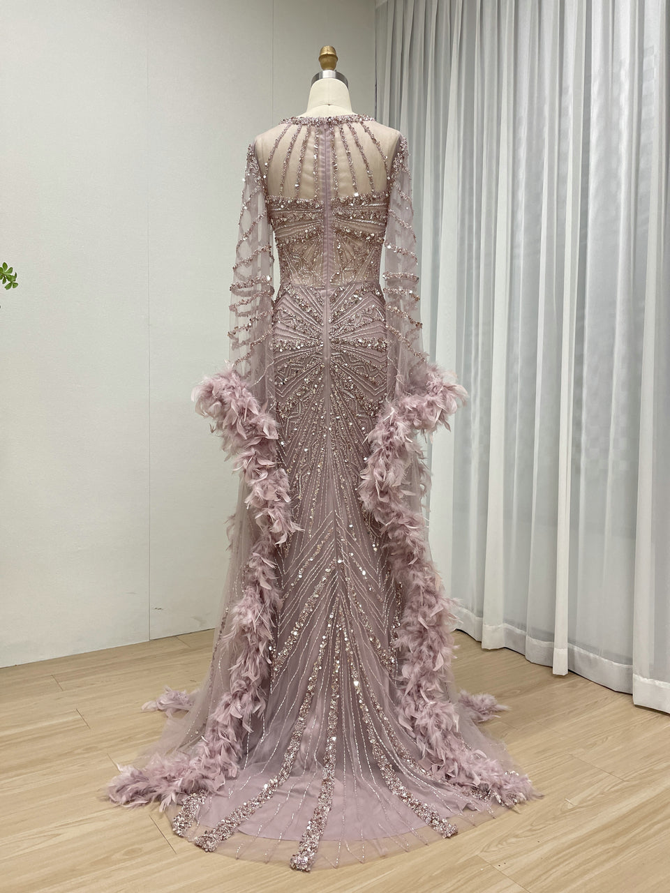 Luxury Couture Feather Long Sleeve Dubai Wedding Party Evening Dress MB40389