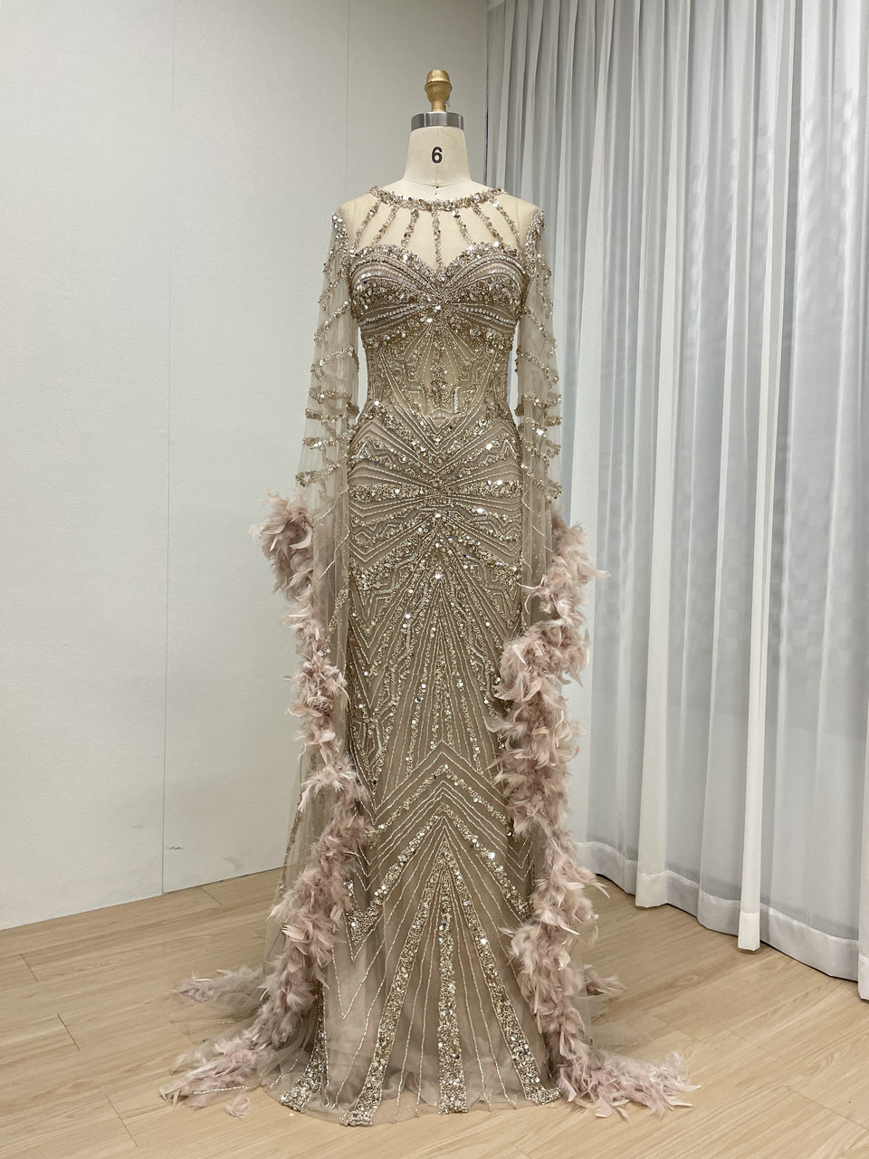 Luxury Couture Feather Long Sleeve Dubai Wedding Party Evening Dress MB40389