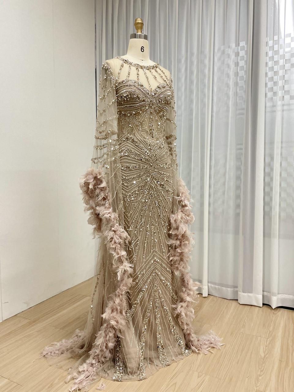 Luxury Couture Feather Long Sleeve Dubai Wedding Party Evening Dress MB40389