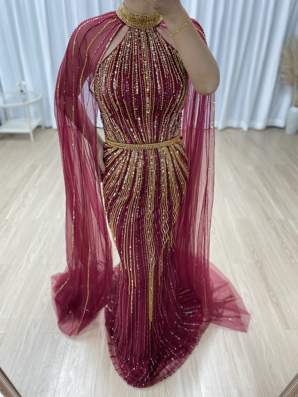 Hot Selling Cape Long Sleeve Handmade Beading Body Fitted Wine Mother Of Bridal Dress MB40390