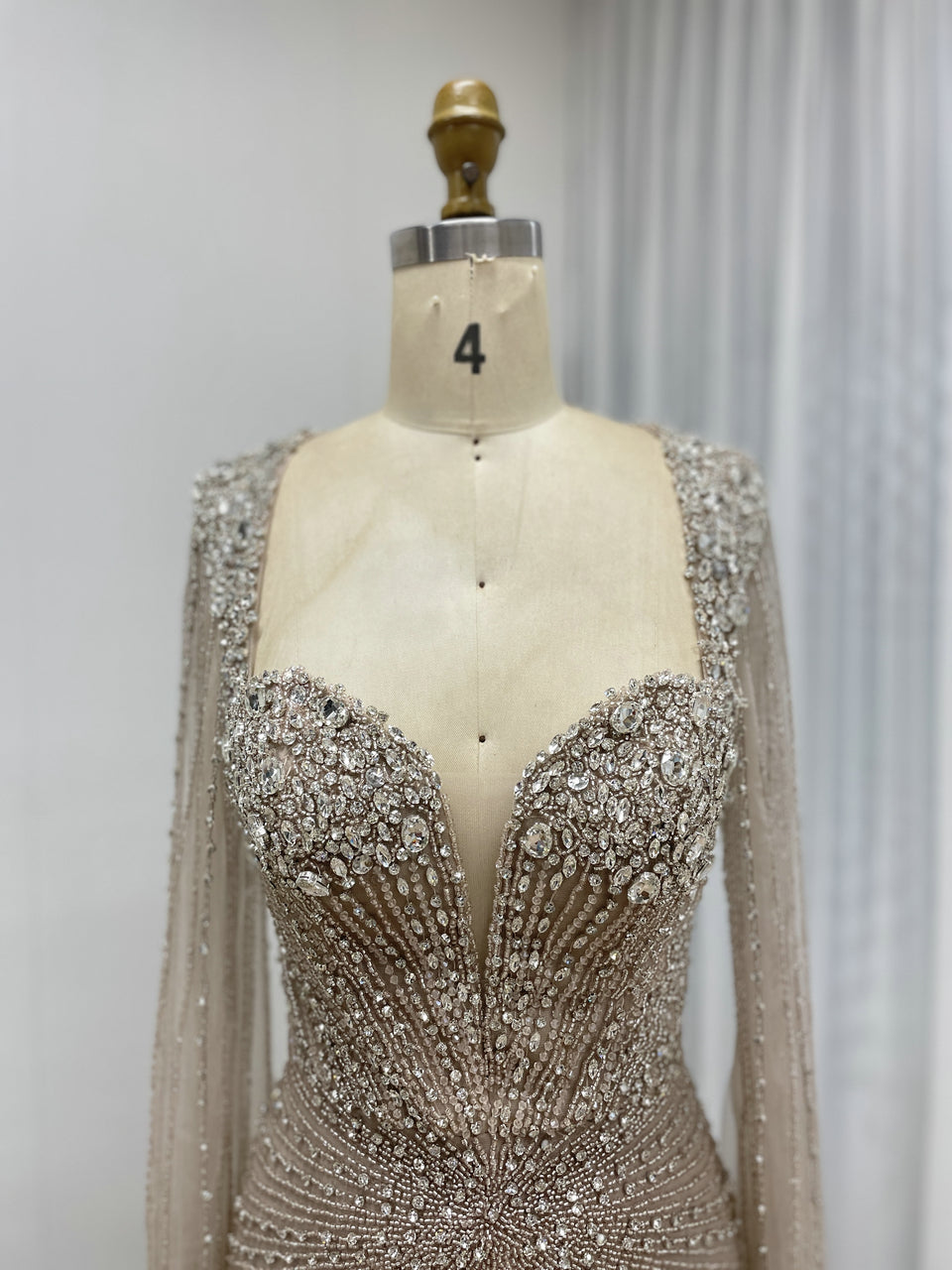 Gorgeous Sweetheart Shoulder Cape Long Sleeve 2025 Crystal Beading Wedding Party Dress MB40393