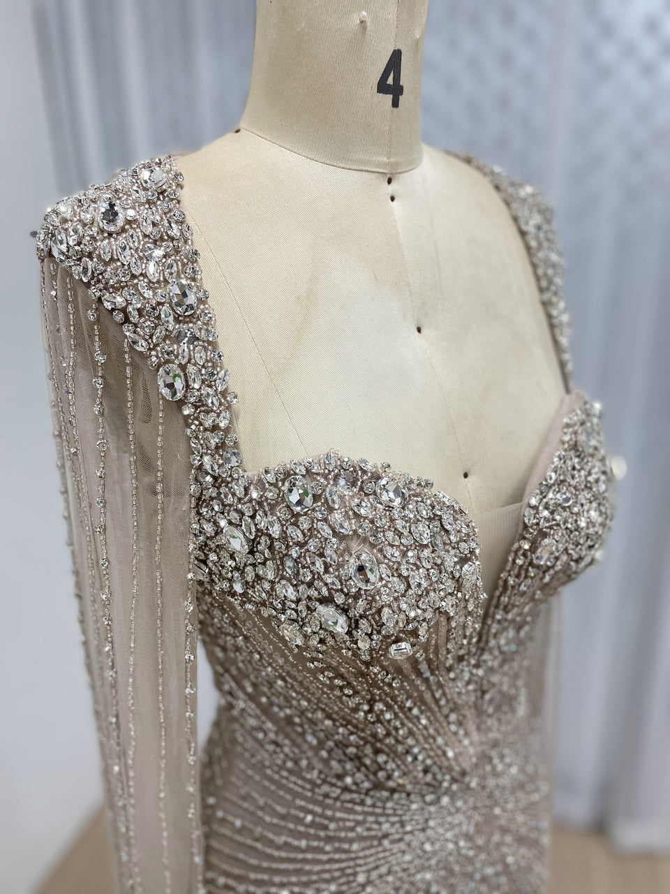Gorgeous Sweetheart Shoulder Cape Long Sleeve 2025 Crystal Beading Wedding Party Dress MB40393