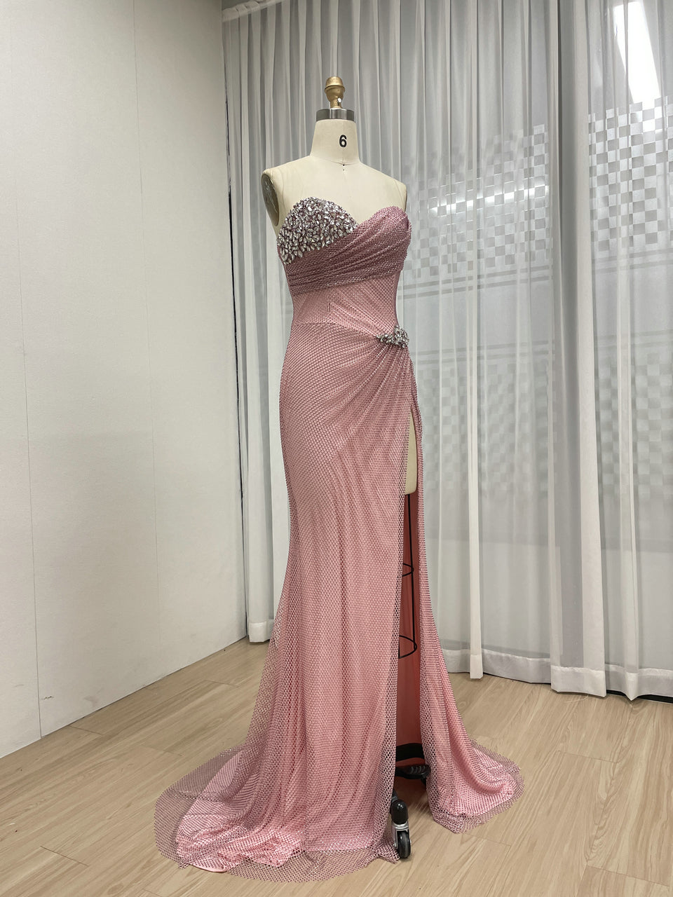 Fashionable Off Shoulder Sweetheart Neck High Split Prom Evening Dresses With Dazzling Diamond for Parties MB40402