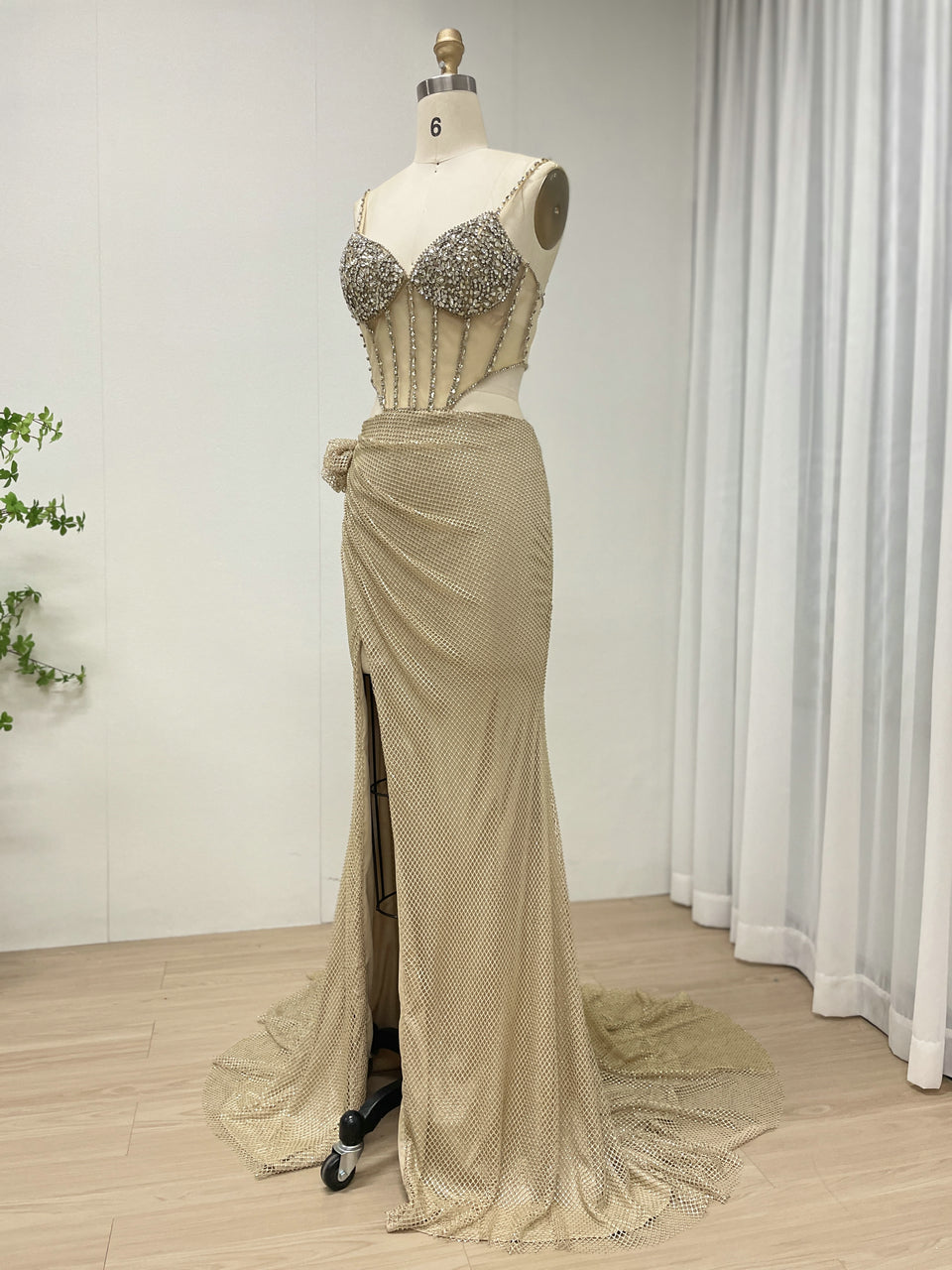 Chic Style Ruched Waist Embellished With Dazzling Diamond Sleeveless High Split Prom Evening Dress MB40407