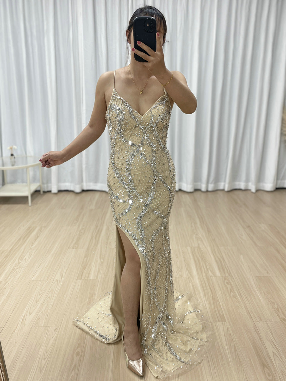 Elegant Champagne Evening Gown with V-Neck Beaded Bodice Mermaid Style MB40415