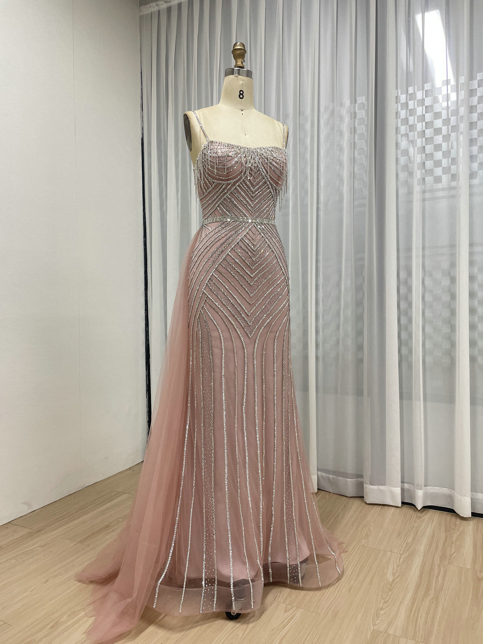 Embellished Intricate Crystal Beading Strap Dress Dubai Wedding Formal Party Gowns MB40418
