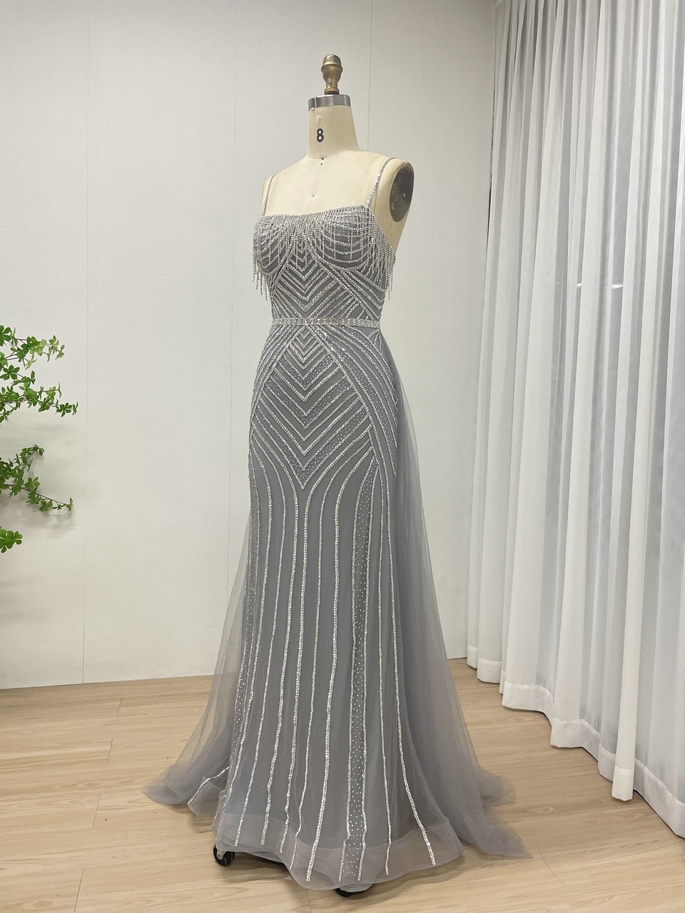 Embellished Intricate Crystal Beading Strap Dress Dubai Wedding Formal Party Gowns MB40418