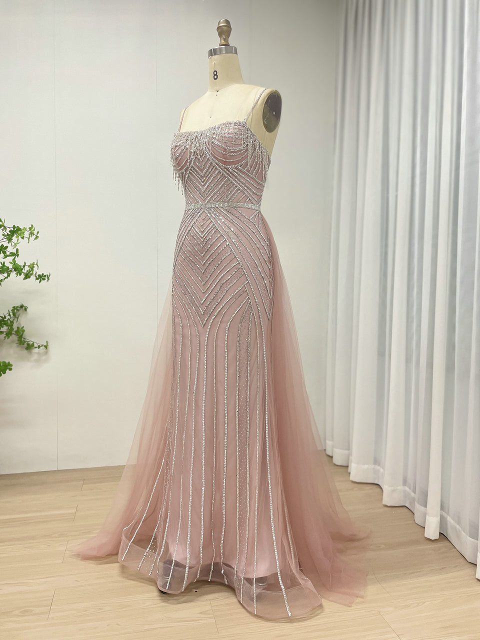Embellished Intricate Crystal Beading Strap Dress Dubai Wedding Formal Party Gowns MB40418