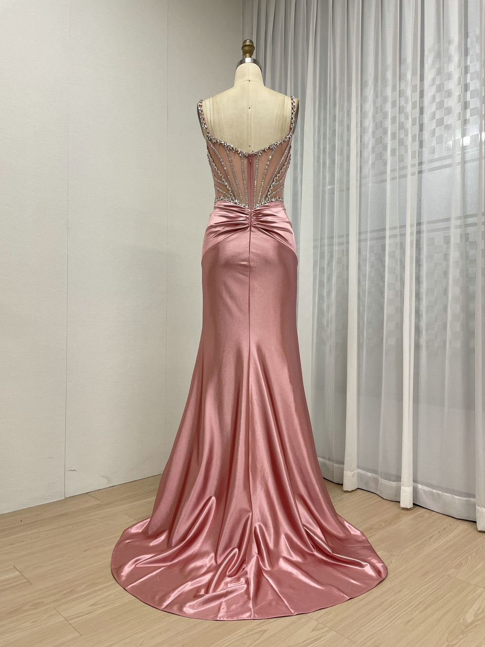 Exquisite Hand Beaded Crystal Diamond Sexy Spaghetti Strap Mermaid Prom Evening Gown MB40423