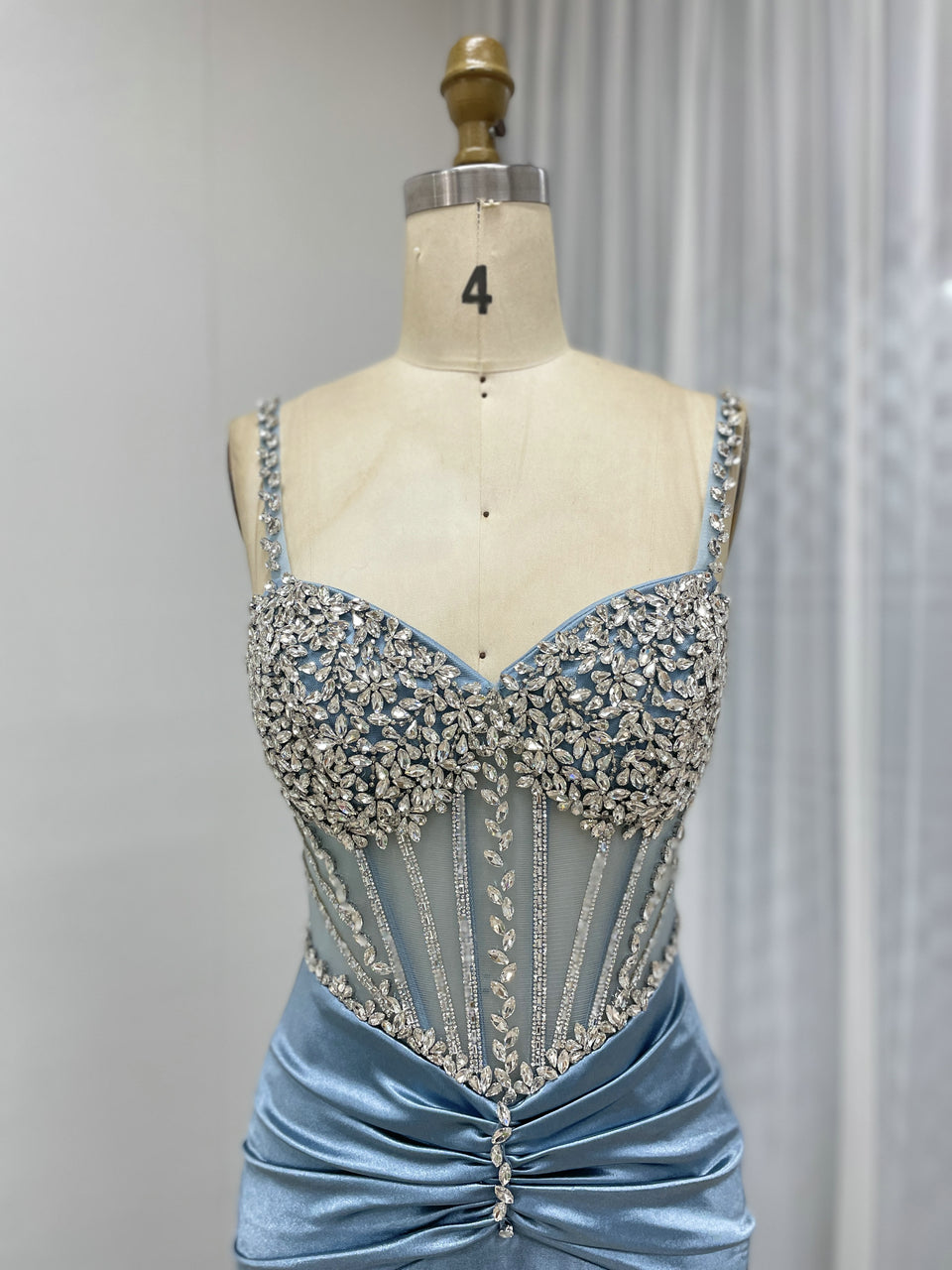 Exquisite Hand Beaded Crystal Diamond Sexy Spaghetti Strap Mermaid Prom Evening Gown MB40423