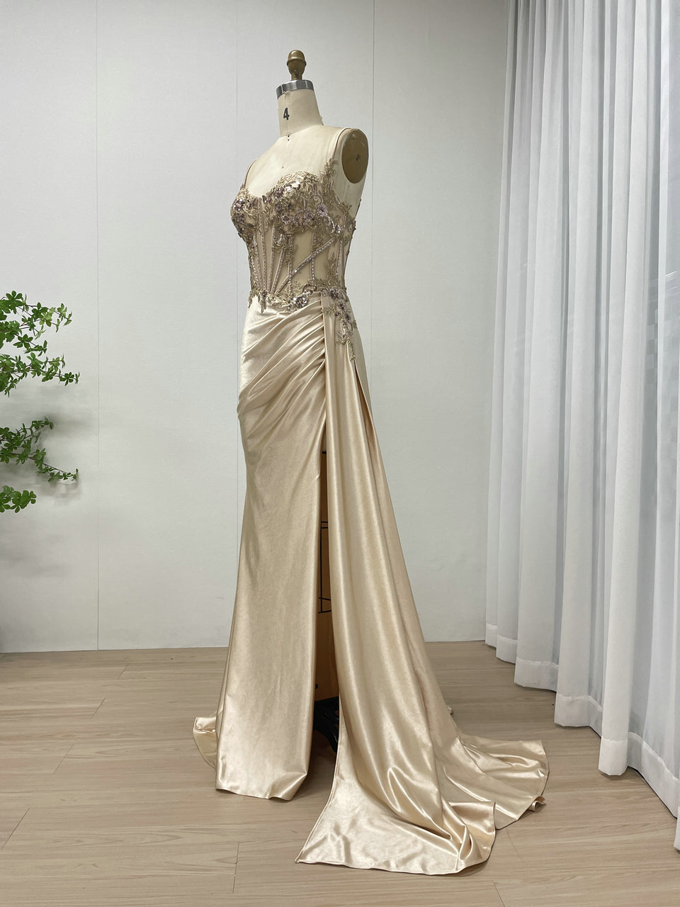 Sexy High Slit Mermaid Evening Dress Beautiful 3D Floral Embroidery With Graceful Side Skirt MB40424