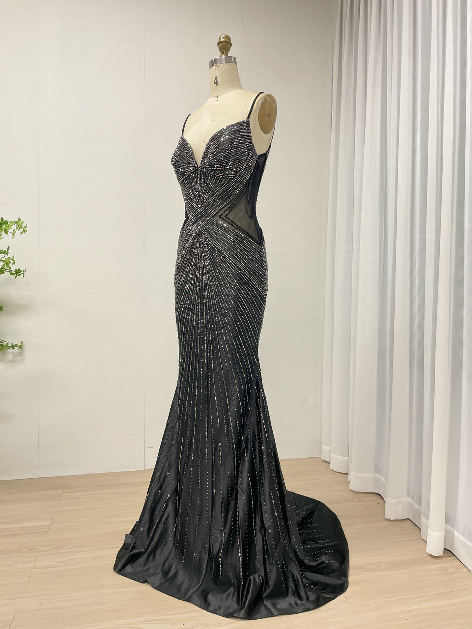 Sexy Spaghetti Strap V Neck Sheer Waist Mermaid Prom Evening Gown for Formal MB40428