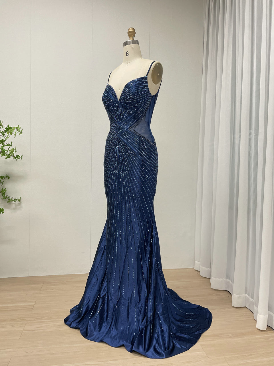 Sexy Spaghetti Strap V Neck Sheer Waist Mermaid Prom Evening Gown for Formal MB40428