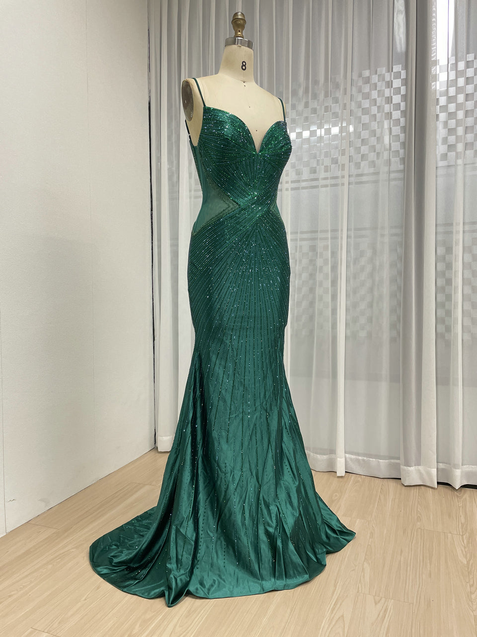 Sexy Spaghetti Strap V Neck Sheer Waist Mermaid Prom Evening Gown for Formal MB40428