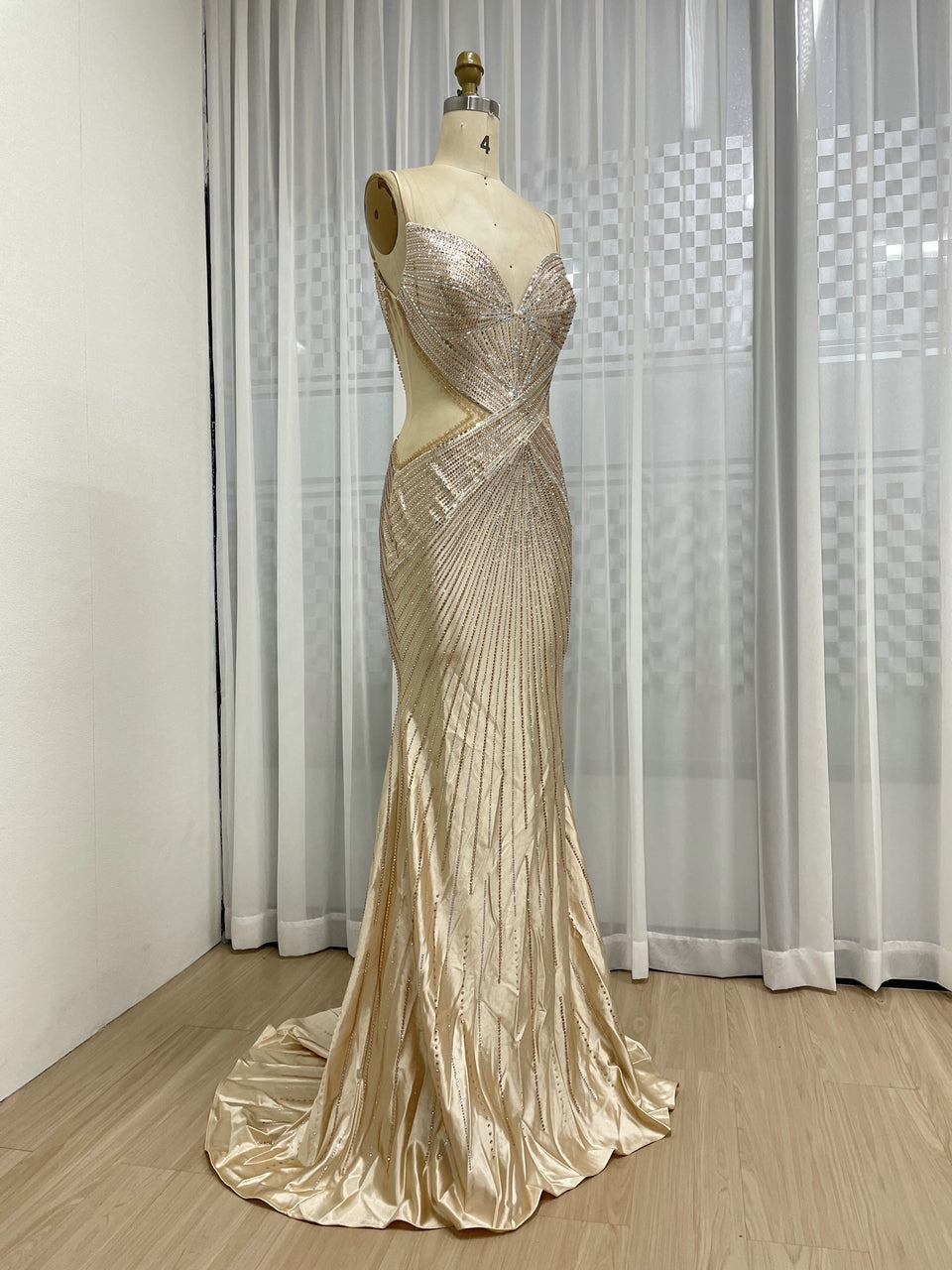 Sexy Spaghetti Strap V Neck Sheer Waist Mermaid Prom Evening Gown for Formal MB40428