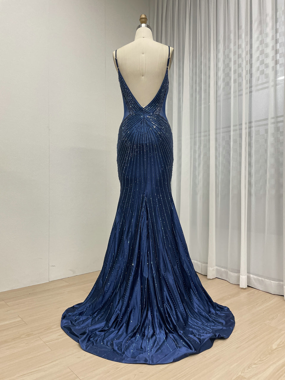 Sexy Spaghetti Strap V Neck Sheer Waist Mermaid Prom Evening Gown for Formal MB40428