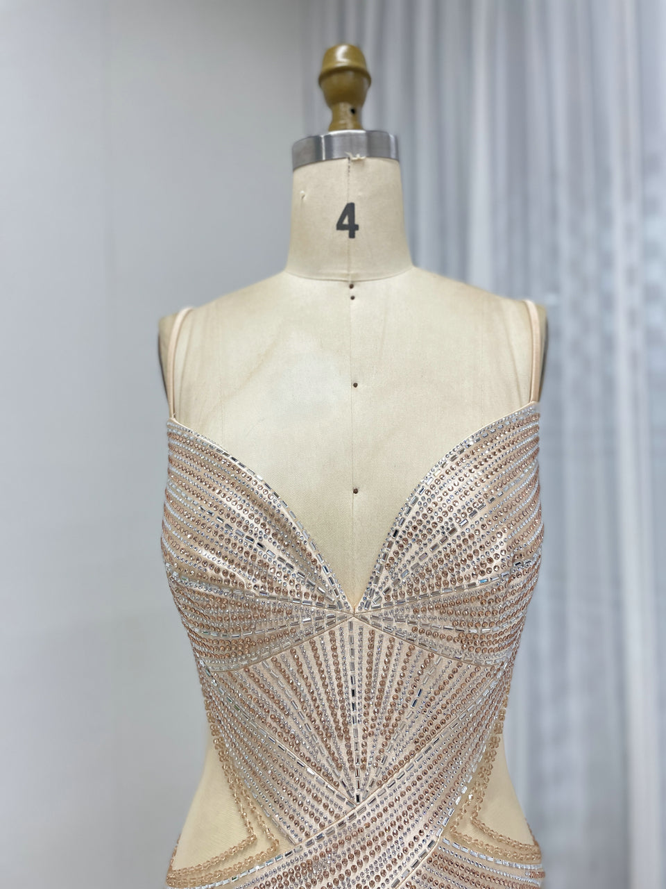 Sexy Spaghetti Strap V Neck Sheer Waist Mermaid Prom Evening Gown for Formal MB40428