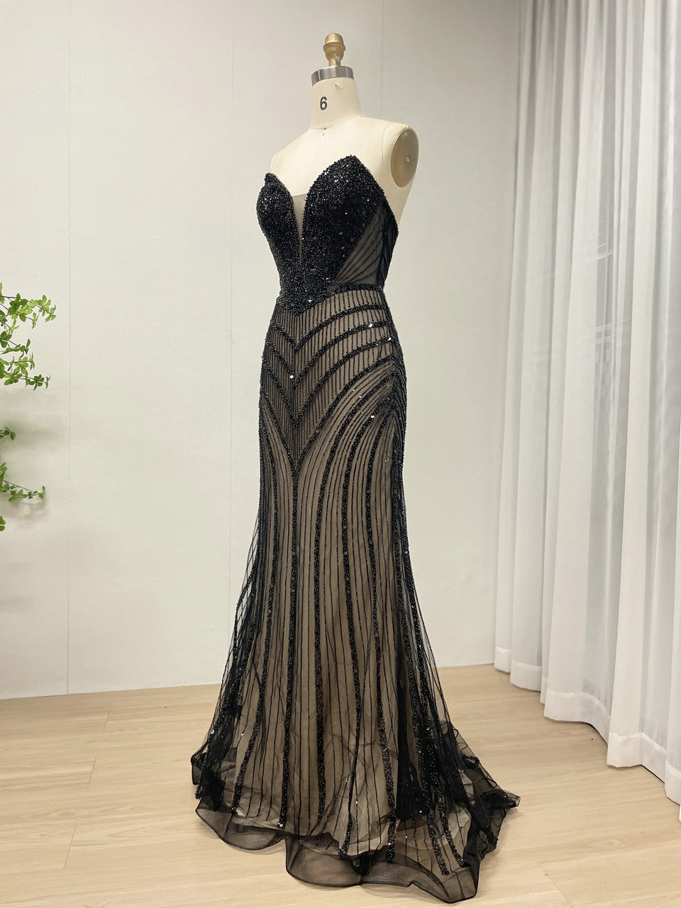 Sexy Sleeveless V Neck Crystal Beading Mermaid Prom Evening Gown MB40431