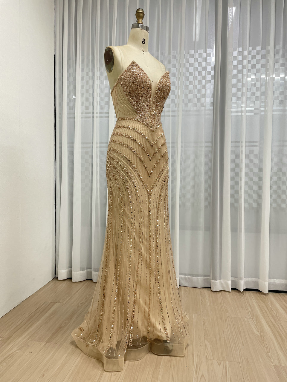Sexy Sleeveless V Neck Crystal Beading Mermaid Prom Evening Gown MB40431