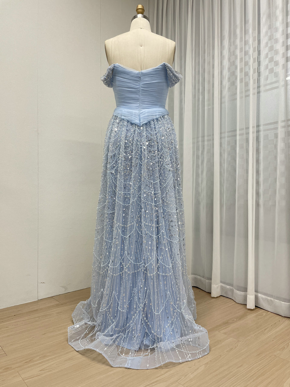Elegant Off the Shoulder a Line Prom Evening Gown With Handmade Beading MB40432