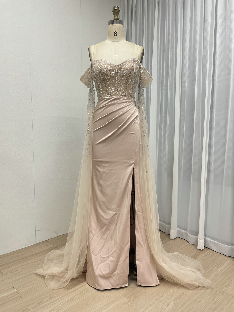 Luxury Elegant Mermaid Prom Evening Gown With Beautiful Beaded Floral MB40434