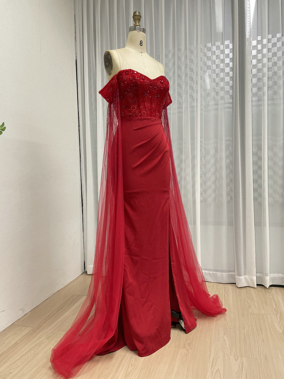 Luxury Elegant Mermaid Prom Evening Gown With Beautiful Beaded Floral MB40434