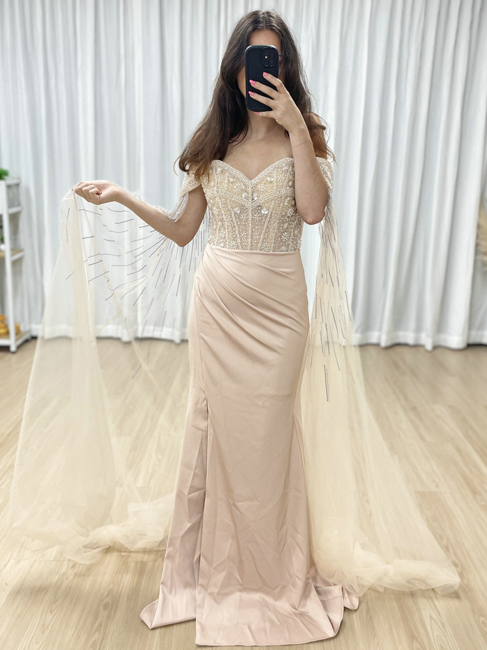 Luxury Elegant Mermaid Prom Evening Gown With Beautiful Beaded Floral MB40434