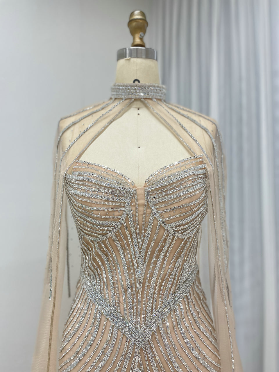 Luxurious Exquisite Beaded Crystal Prom Evening Gown With Elegant Cap Sleeve for Formal Occasion MB40435