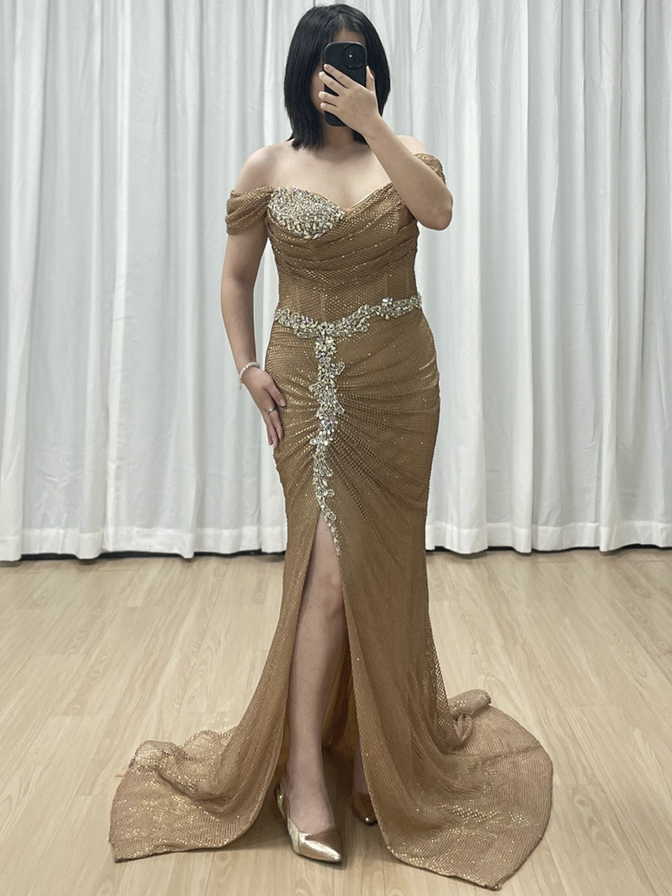 Chic Gold Sequin Off-Shoulder Dress with Flowing Train Slit for Party Wear MB40436