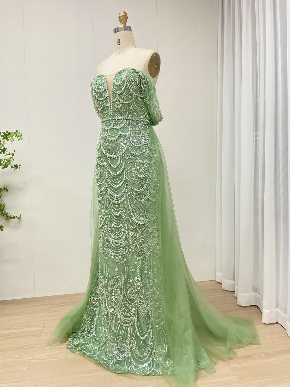 Sparkling Green Off-Shoulder V-Neck Pearl Mermaid Gown Luxury Evening Wear MY30068-2
