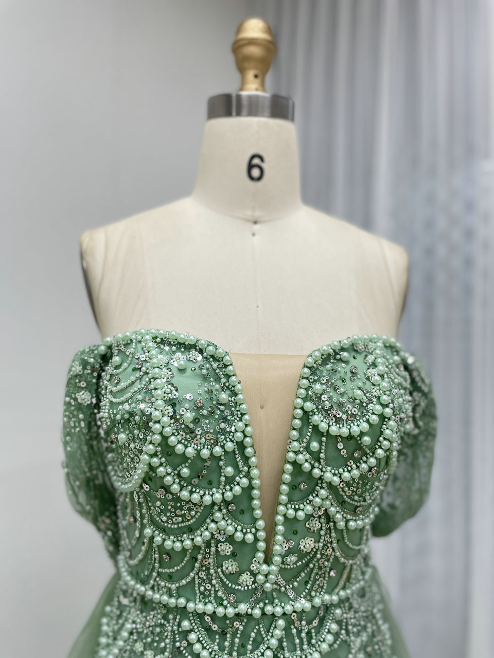 Sparkling Green Off-Shoulder V-Neck Pearl Mermaid Gown Luxury Evening Wear MY30068-2
