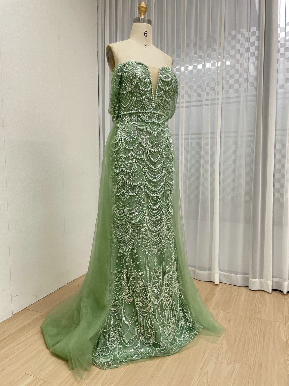 Sparkling Green Off-Shoulder V-Neck Pearl Mermaid Gown Luxury Evening Wear MY30068-2