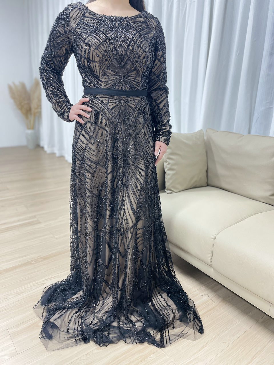 Elegant Black Beaded Dress Long Sleeves Train Cocktail Style MY30076-2