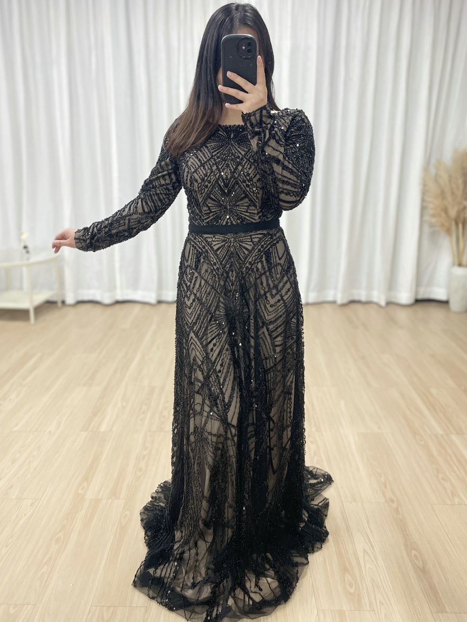 Elegant Black Beaded Dress Long Sleeves Train Cocktail Style MY30076-2