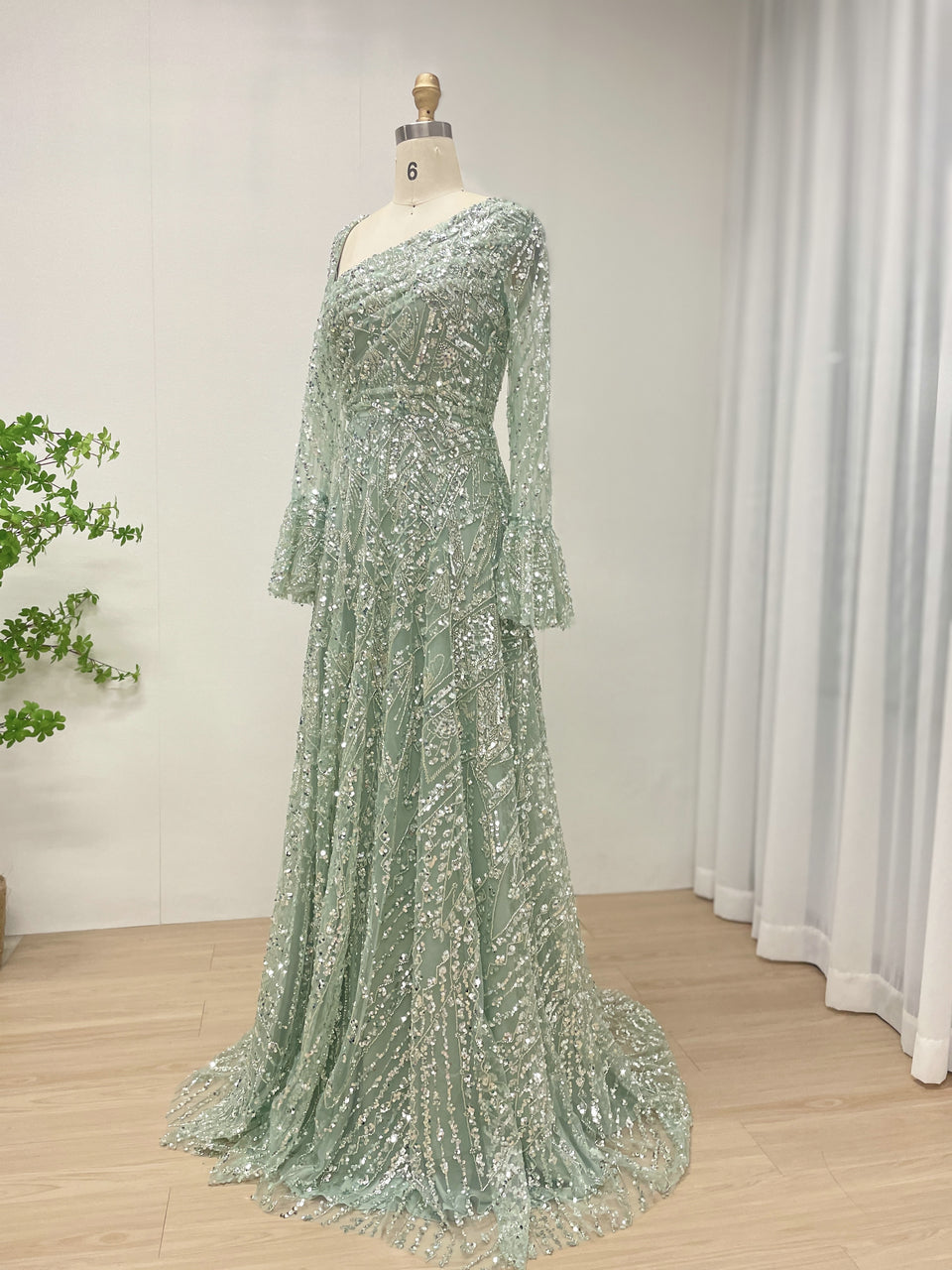 Elegant Sequined Flared Sleeves Flowing Skirt Luxury Evening Wear for Special Occasions MY30089-2