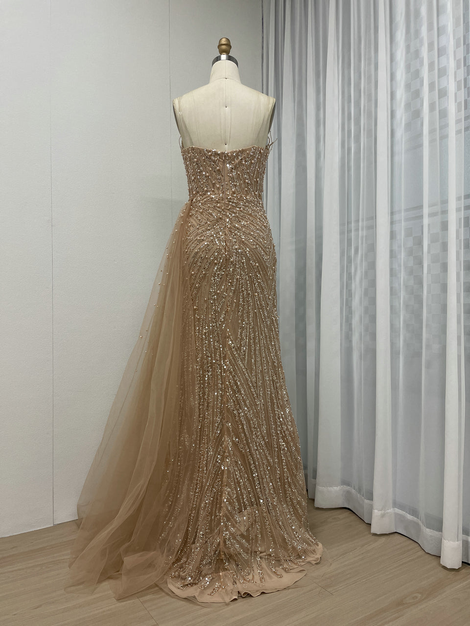 Elegant Black Dress with Train for Formal Events MY30093-3