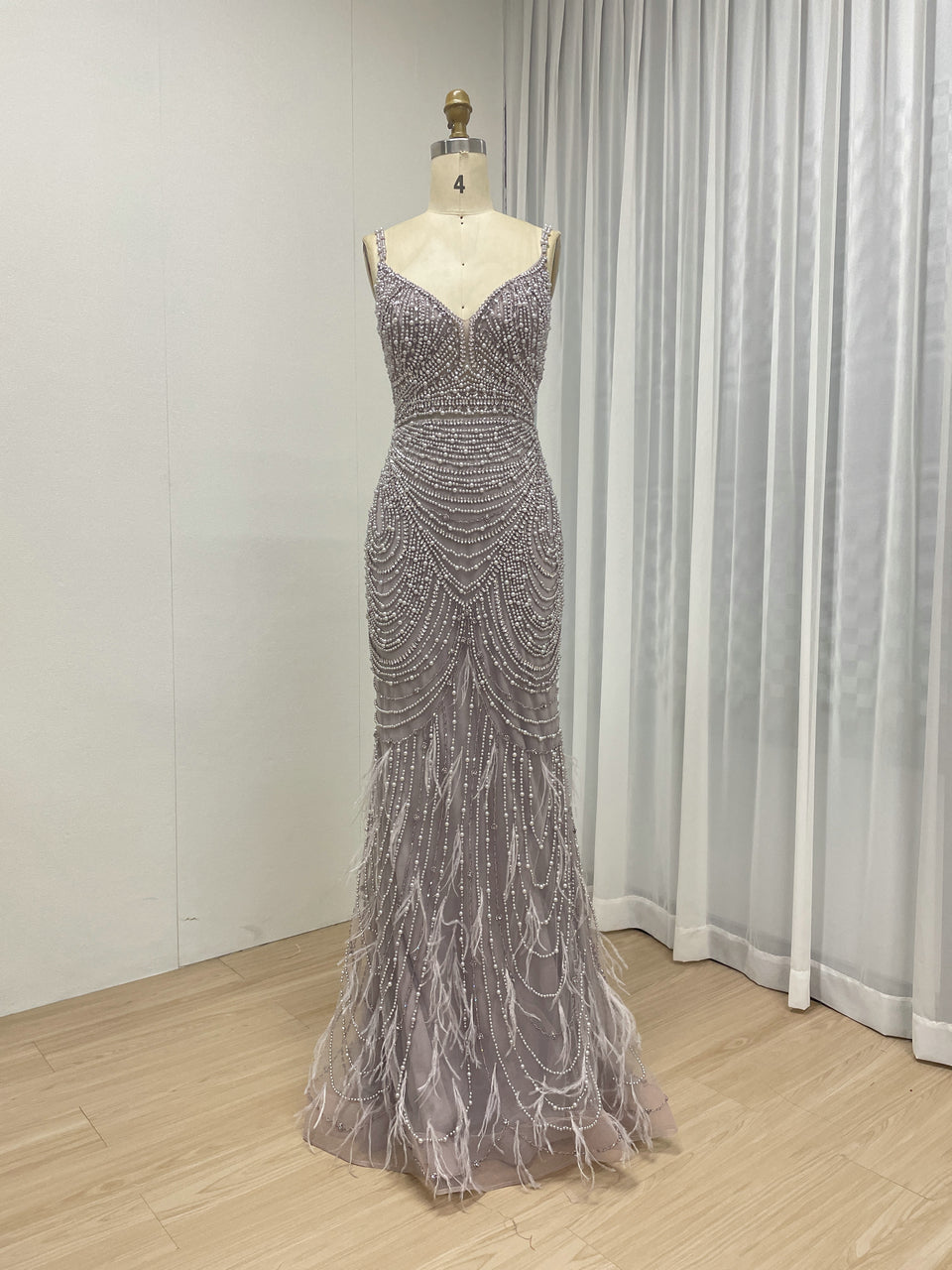 Lavender Spaghetti Strap V-Neck Beaded Mermaid Evening Gown Feather Hem Luxury Pearl Embellished Formal Prom Dress Women MY30128-2
