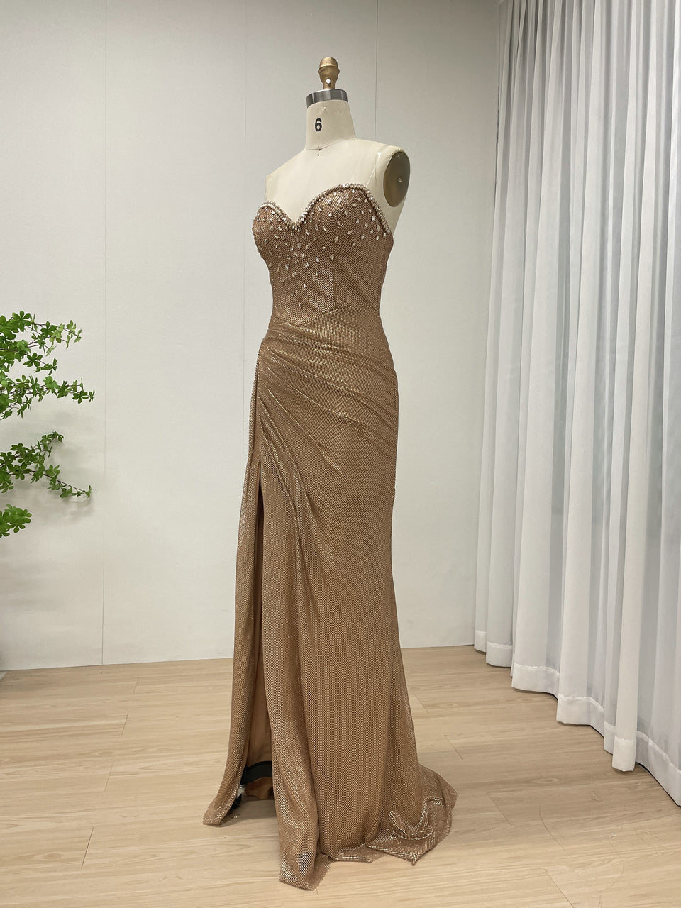 Sparkling Gold Sweetheart Neck Evening Gown High Leg Slit Gathered Fabric Mermaid Fit Banquet Dress for Events MY30145