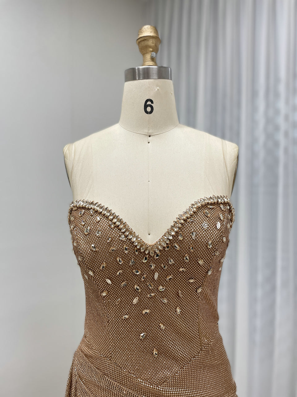 Sparkling Gold Sweetheart Neck Evening Gown High Leg Slit Gathered Fabric Mermaid Fit Banquet Dress for Events MY30145