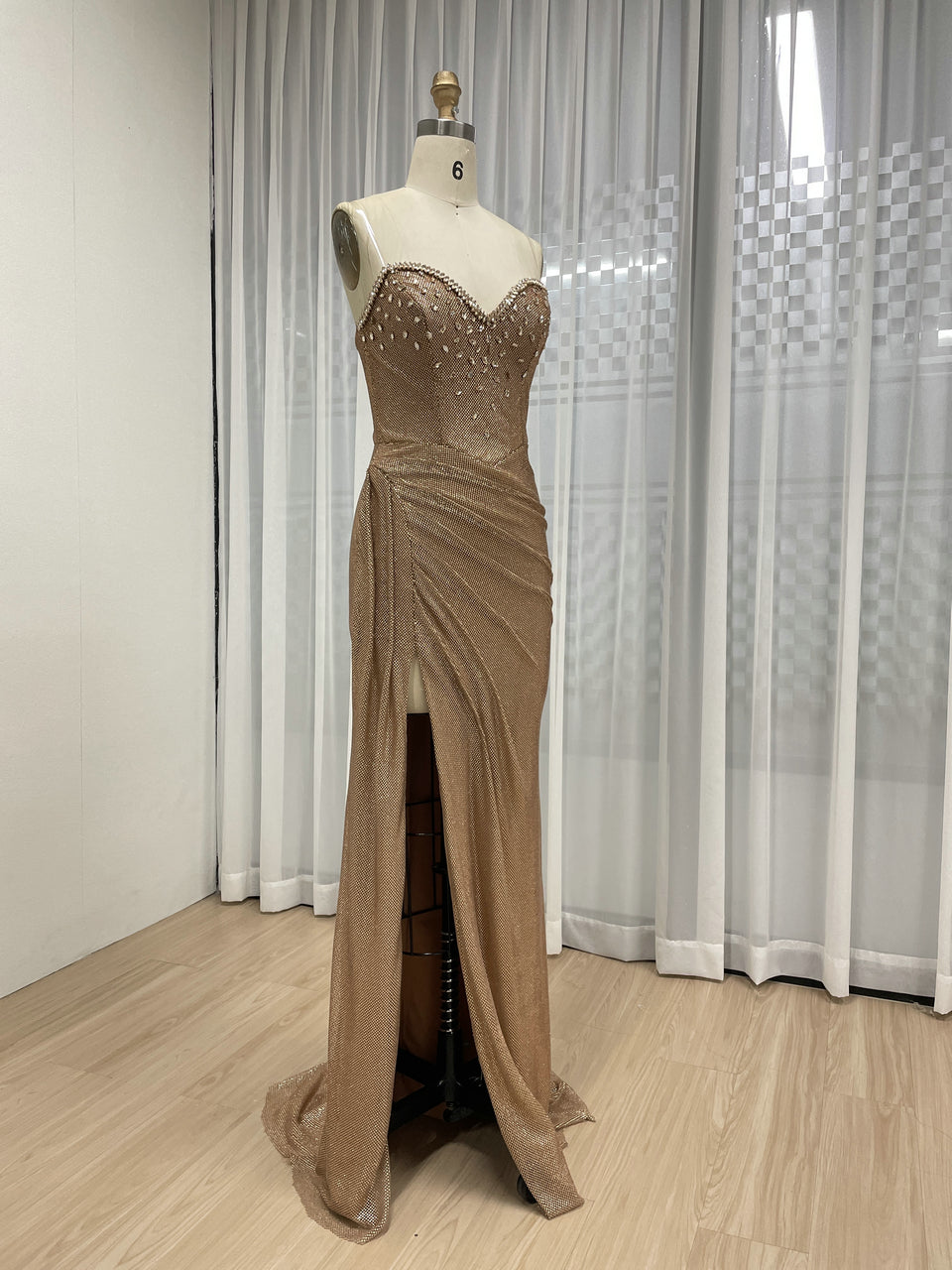 Sparkling Gold Sweetheart Neck Evening Gown High Leg Slit Gathered Fabric Mermaid Fit Banquet Dress for Events MY30145