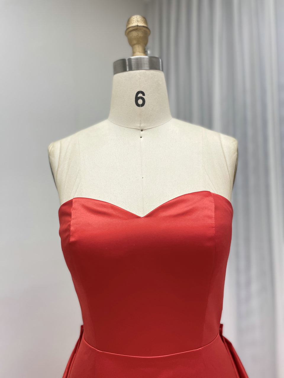 Luxury Pink Evening Wear with Satin Fabric Slit Detail Elegant Floor-Length MY30162