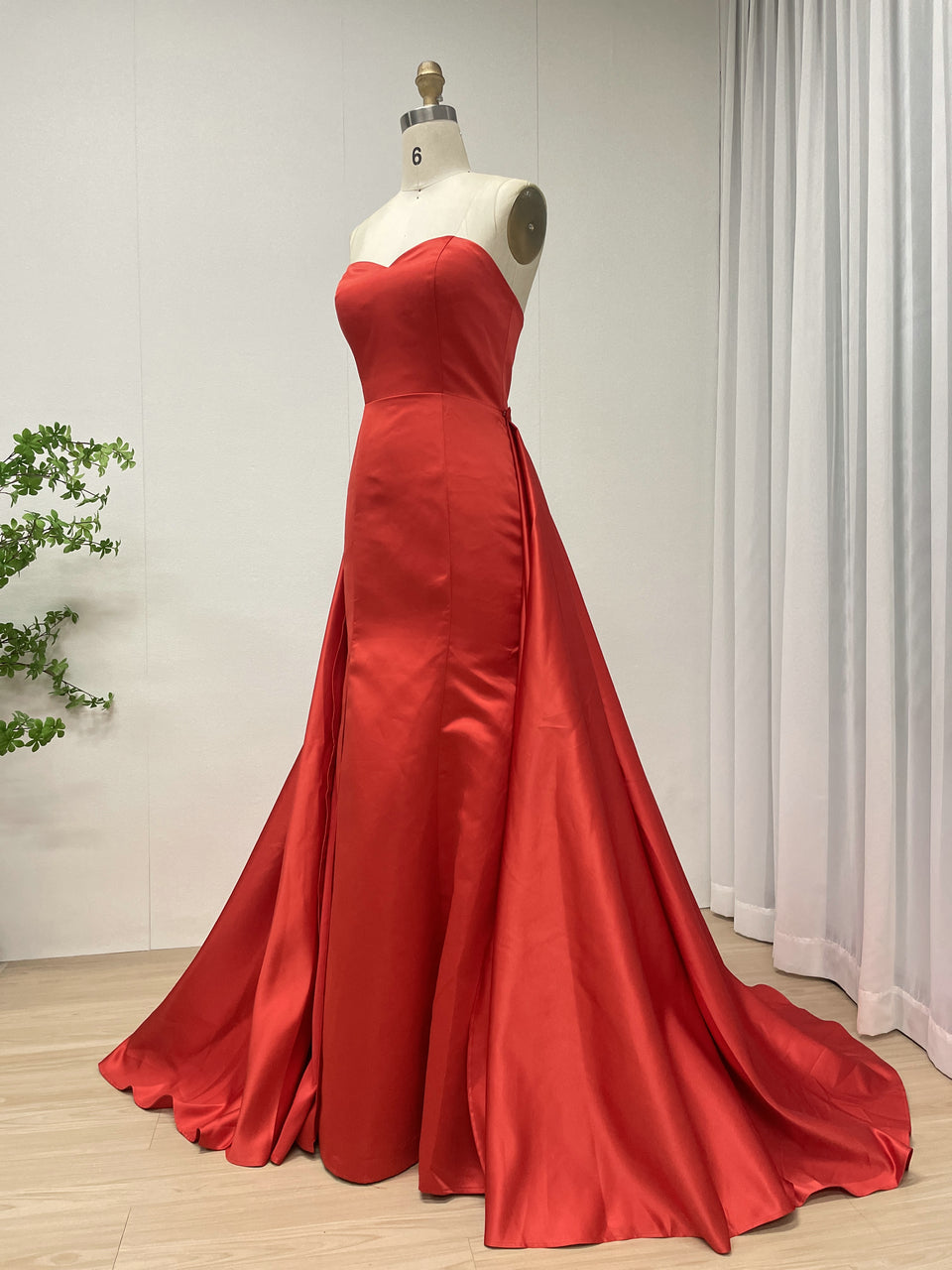 Luxury Pink Evening Wear with Satin Fabric Slit Detail Elegant Floor-Length MY30162