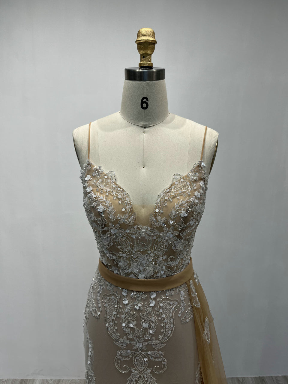 Elegant Ivory Lace Slit Dress – Lace Applique Mermaid Gown for Special Occasions YD22203